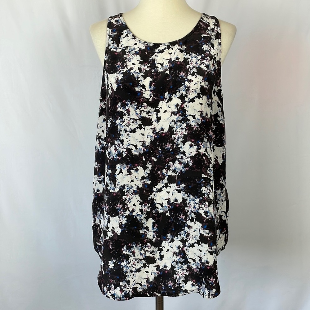 Cynthia Rowley Watercolor 100% Silk Sleeveless Blouse w/Round Hem - Size Medium